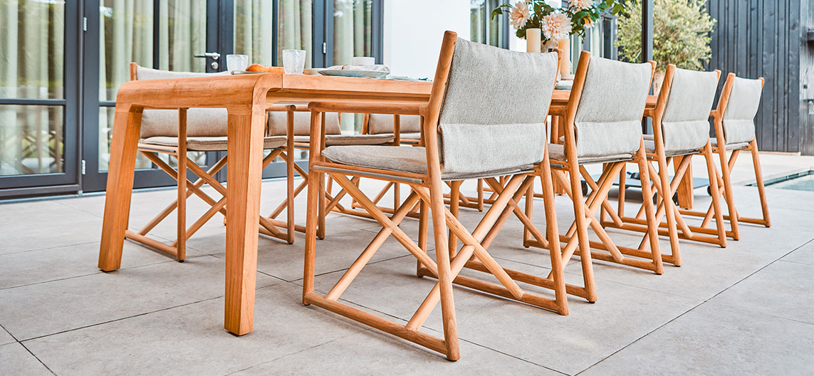 Suns-aritzo-dining-chair-basta-table