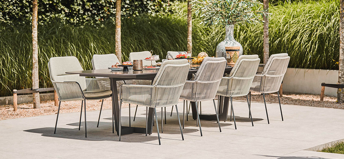 Suns-palermo-neolith-black-punta-dining-chair