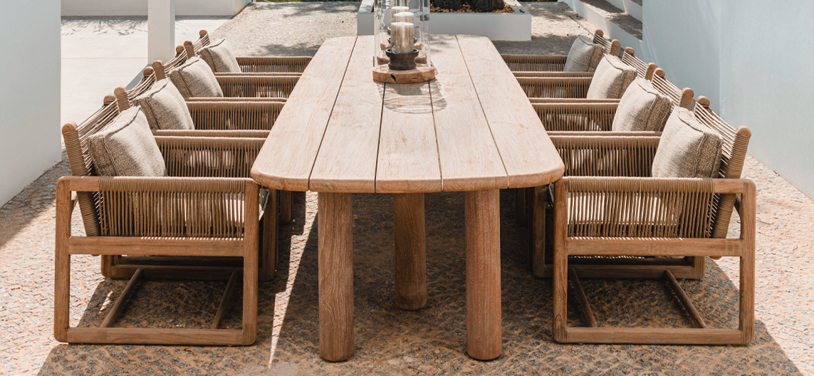 2.-Gommaire garden furniture-carlo-low-dining-table-easy-chair