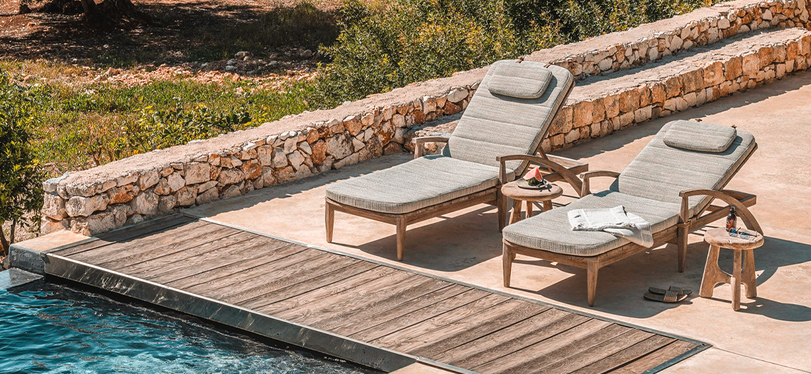 Gommaire-faye-sun-loungers-with-cushion