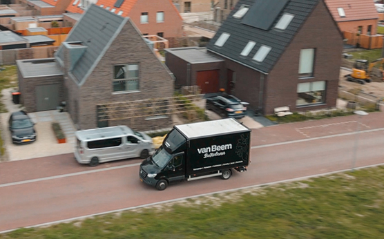 Bezorgservice Van Beem Buitenleven met eigen bakwagen