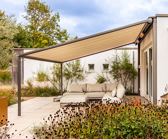 Markilux pergola zonwering met aluminium frame en zonneschermdoek op maat
