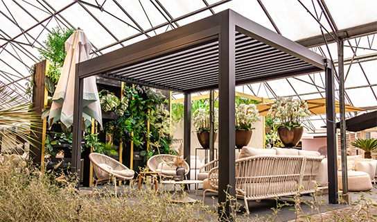 Black Suns slatted roof showroom Van Beem