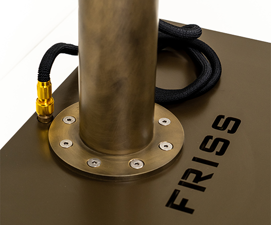 Friss buitendouche met afdekplaat – bescherming en strak design – Van Beem Buitenleven