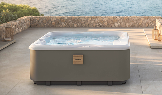 Jacuzzi-spa-lodge-l-quartz-grey.jpg