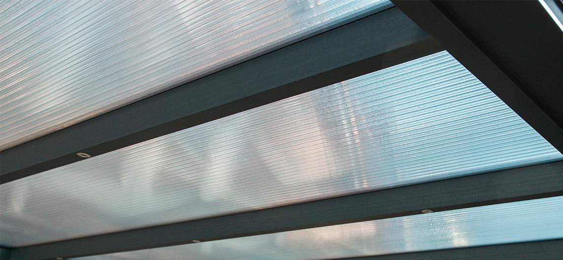 Aluminium veranda met polycarbonaat dak voor duurzame terrasoverkapping