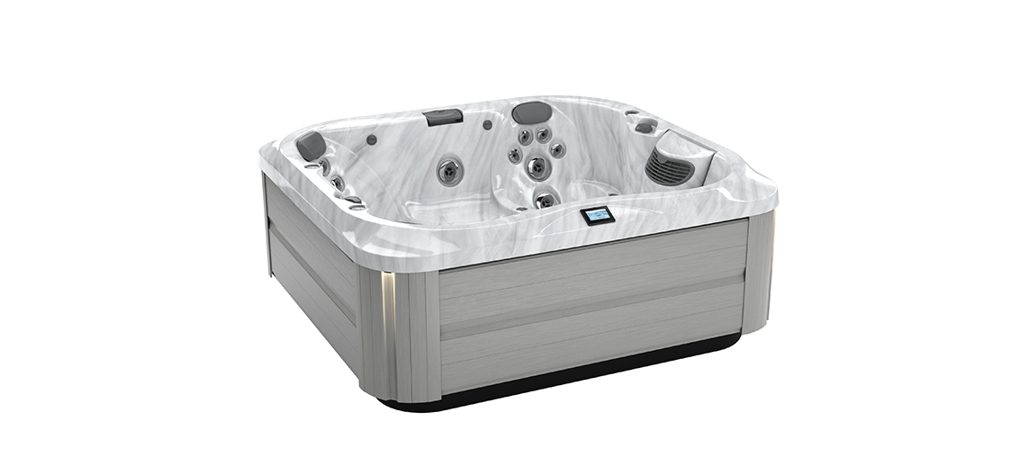 Jacuzzi J-355 uit de J-300 collectie voor luxe wellness in de tuin
