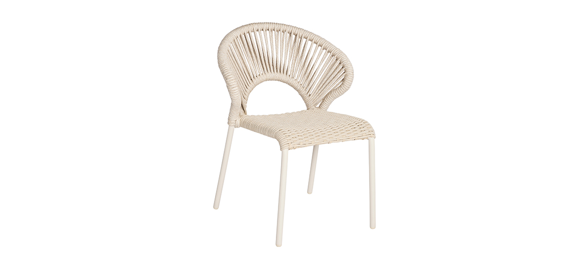 Suns Vado dining chair in Camel Sand for a luxurious garden and patio