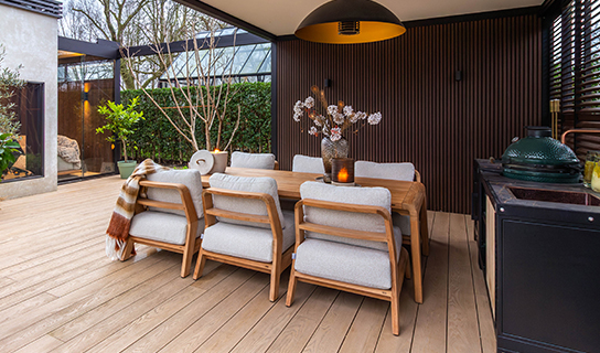 Suns Basta Low Dining Set for Luxury Gardens and Patios