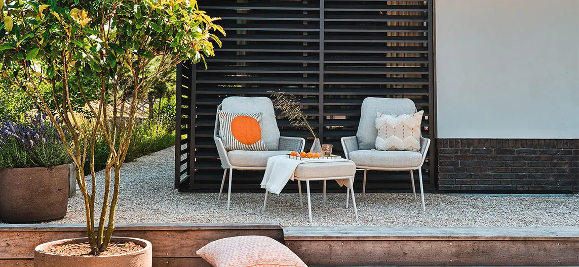 Suns-punte-lounge-chairs-with-hocker